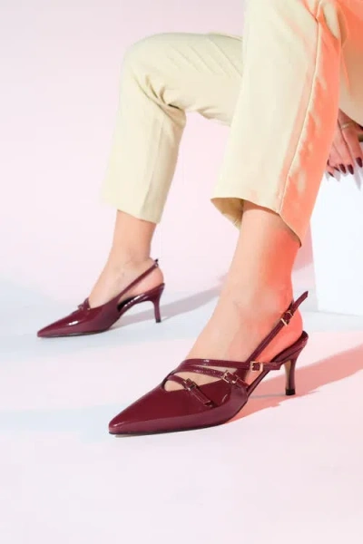 Prologue Shoes Magra Pointed-toe Slingback Stiletto