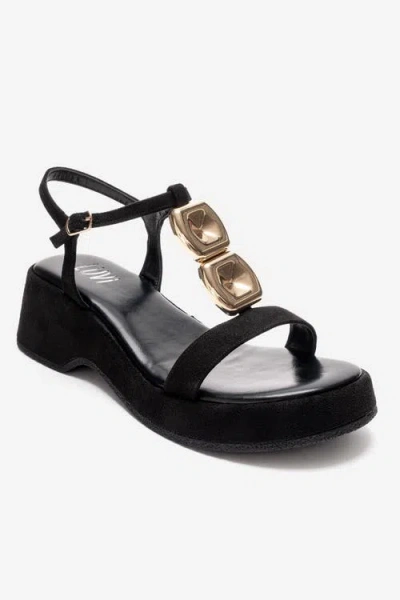 Prologue Shoes Matt Platform Sandal In Black