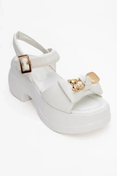 Prologue Shoes Merida Buckle Platform Sandal In White