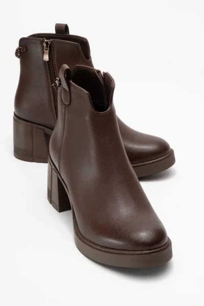 Prologue Shoes Mier Chunky Boot In Brown