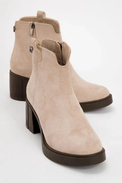 Prologue Shoes Mier Chunky Boot In Neutral