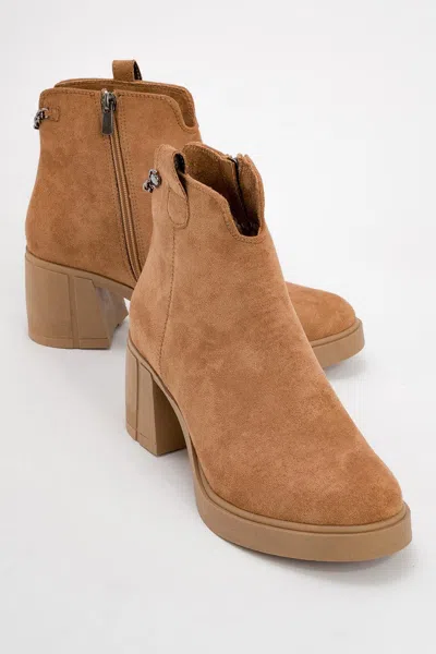 Prologue Shoes Mier Chunky Boot In Brown