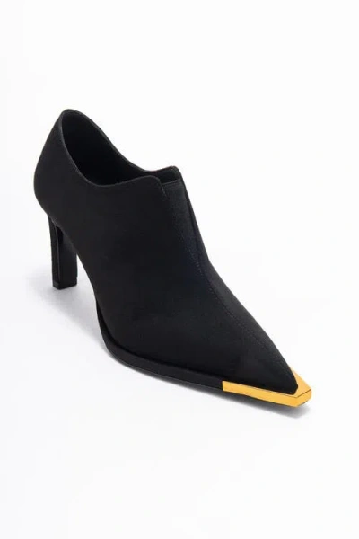 Prologue Shoes Niva Pointed Toe Pump In Black