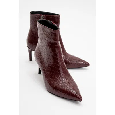 Prologue Shoes Noya Stiletto Boot In Burgundy