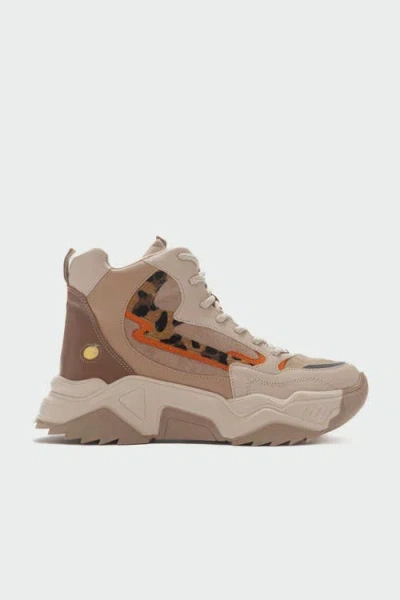 Prologue Shoes Olivia Sport Boot In Brown