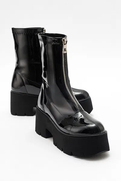Prologue Shoes Ovil Platform Zip Boot In Black