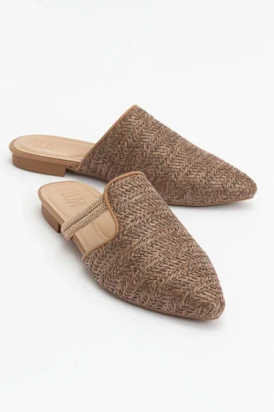 Prologue Shoes Pesa Woven Slippers In Brown