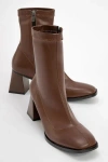Prologue Shoes Plesa Chunky Heel Boot In Brown