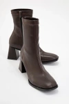 Prologue Shoes Plesa Chunky Heel Boot In Brown
