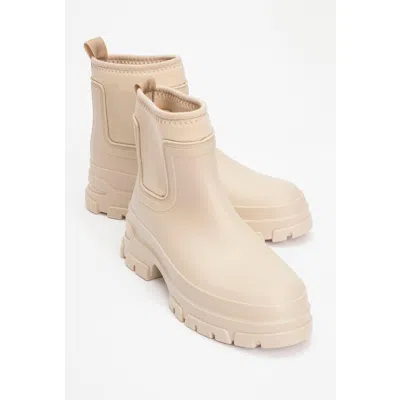 Prologue Shoes Ploye Rain Boot In Neutral
