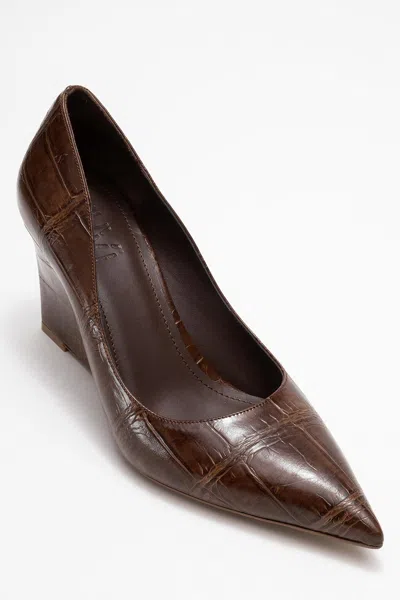 Prologue Shoes Puera Pointed Toe Wedge Pump In Multi