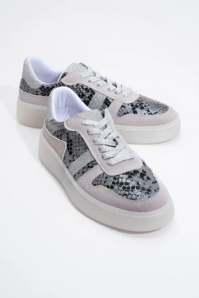 Prologue Shoes Rexie Glitter Sneakers In Multi