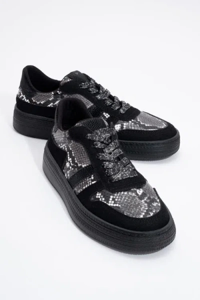 Prologue Shoes Rexie Glitter Sneakers In Multi