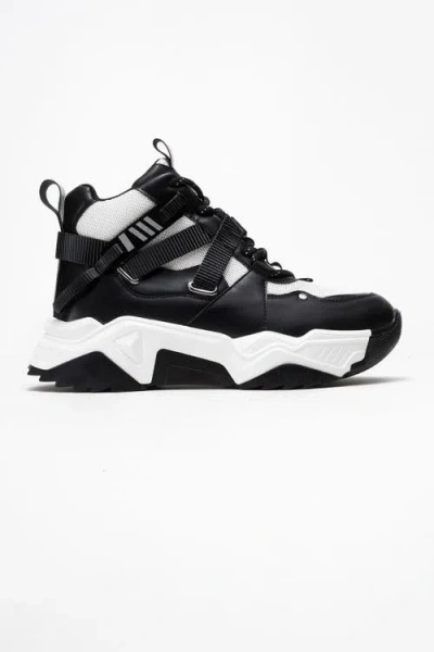 Prologue Shoes Seraphine Sport Boot In Black