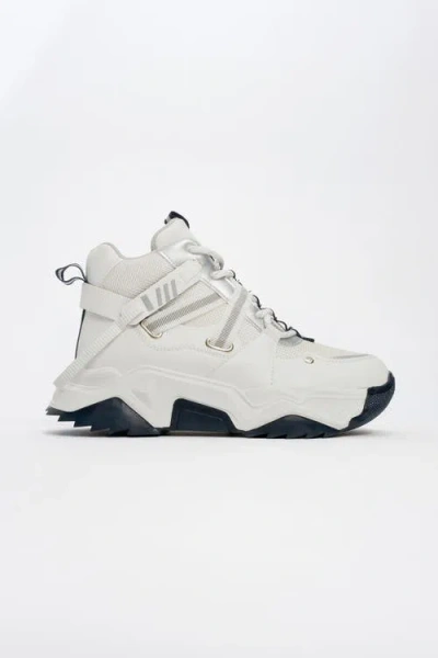 Prologue Shoes Seraphine Sport Boot In White