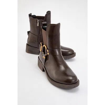 Prologue Shoes Stone Buckled Zip Ankle Boot In Brown