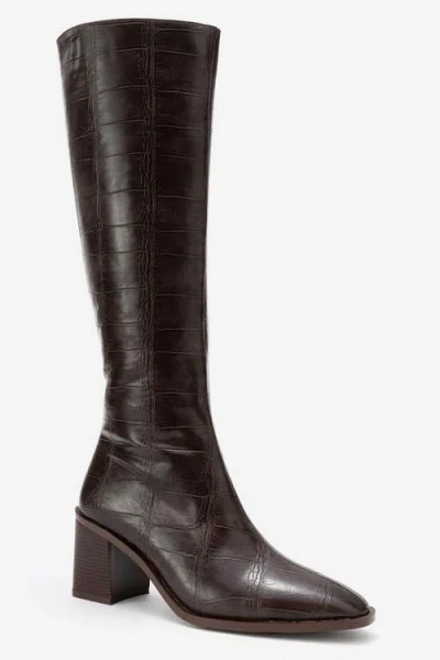Prologue Shoes Venia Block Heel Boot In Brown