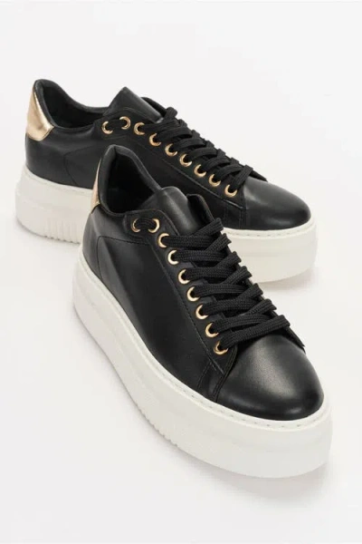 Prologue Shoes Violette Platform Sneakers In Black