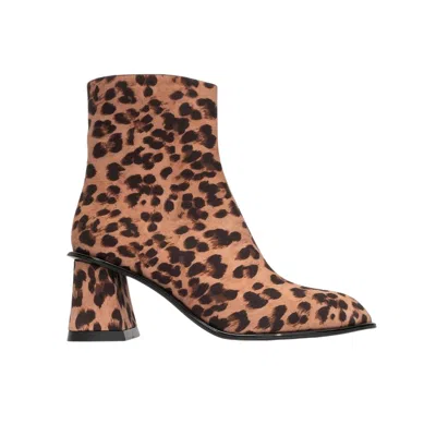 Prologue Shoes Women's Alba Leopard Block Heel Boot In Black