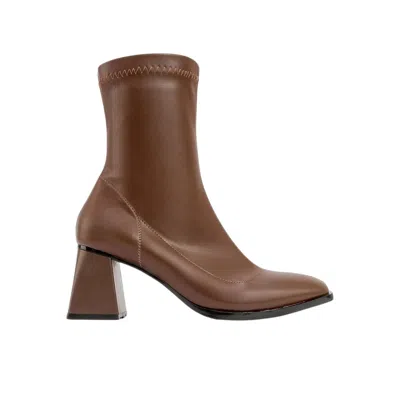 Prologue Shoes Women's Plesa Brown Chunky Heel Boot