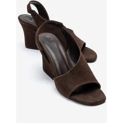 Prologue Shoes Zyra Wedge Sandal In Brown