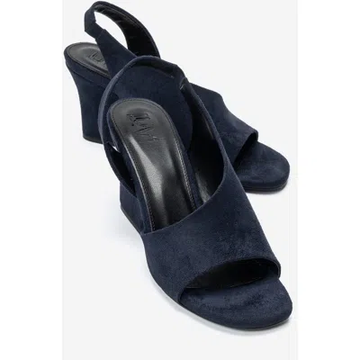 Prologue Shoes Zyra Wedge Sandal In Brown