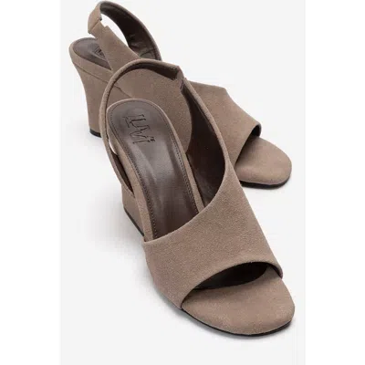 Prologue Shoes Zyra Wedge Sandal In Neutral
