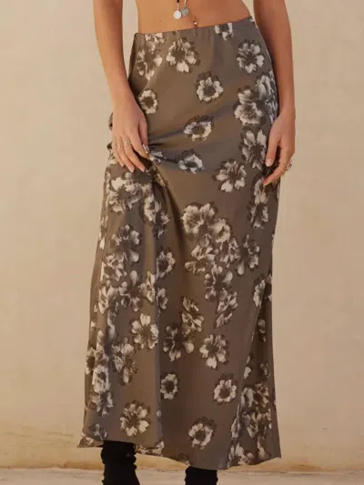 Promesa Marlowe Maxi Skirt In Stone In Burgundy