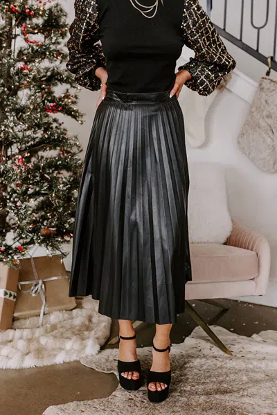 Promesa One Way Ticket Faux Leather Skirt In Black