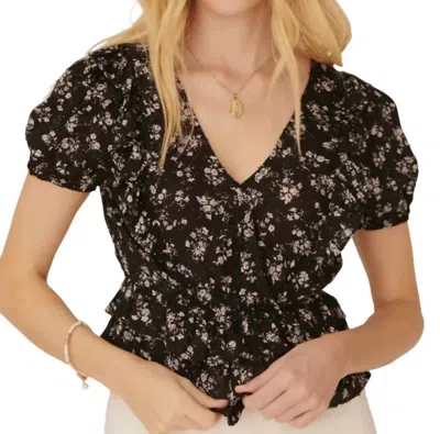 Promesa She's A Cutie Floral Top In Black