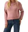 Promesa Vana Exposed Seam Long Sleeve Sweater In Pink In Pink
