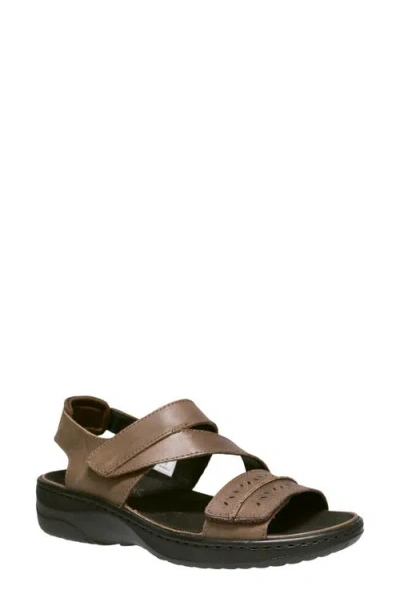 Propét Garnet Sandal In Brown