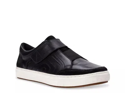 Propét Propet Kade Sneaker In Black