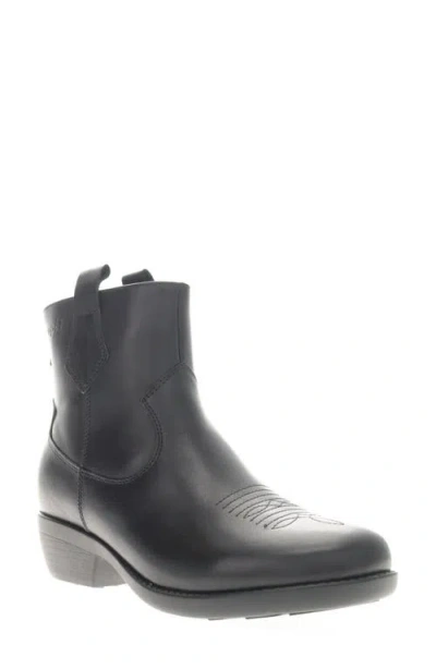 Propét Maisie Western Boot In Black