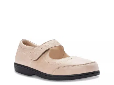 Propét Propet Mary Ellen Flat In Brown
