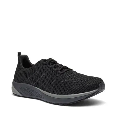 Propét Men's Tour Knit Shoes In Black