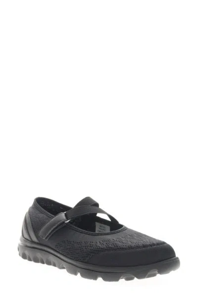 Propét Travelactiv Mary Jane Sneaker In All Black