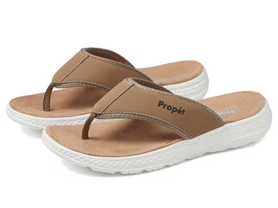 Propét Travelactiv Ft In Brown