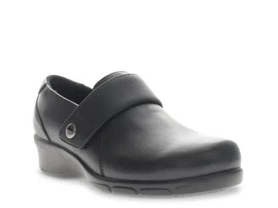 Propét Propet Wallis Slipon In Black