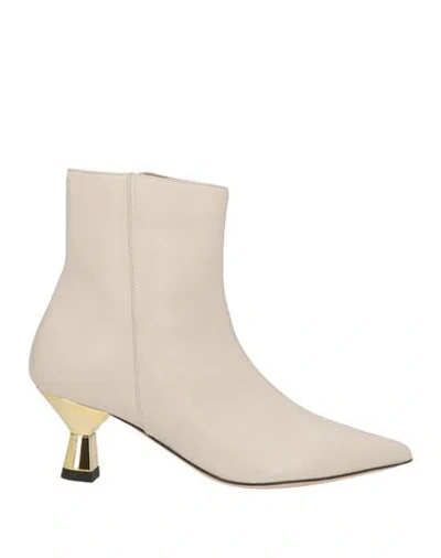 Prosperine Woman Ankle Boots Beige Size 5 Leather