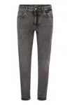 Pt Torino Logo-patch Jeans In Gray