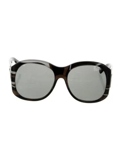 Pre-owned Pucci Oversize Tinted Sunglasses In Black
