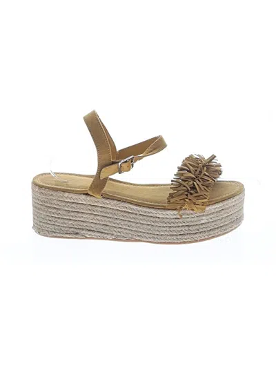 Pre-owned Pull & Bear Wedges In Yellow