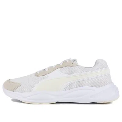 Puma 90s Runner Sd Low Tops Beige In White
