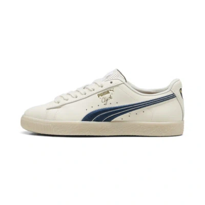 Puma Clyde Classics Sneakers In Warm White-sedate Gray-parisian Night