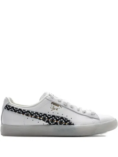 Puma Clyde Sneakers In White