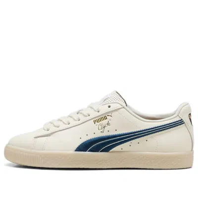 Puma Clyde Classics Sneakers In Warm White-sedate Gray-parisian Night