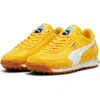 Puma Easy Rider Sneaker In Tangerine- White