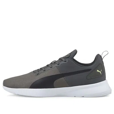 Puma Flyer Low-top Gray/white In Black