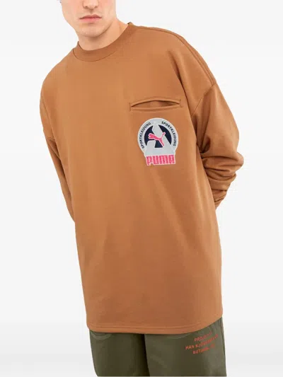 Puma Han Crew Logo-patch Sweatshirt In Brown